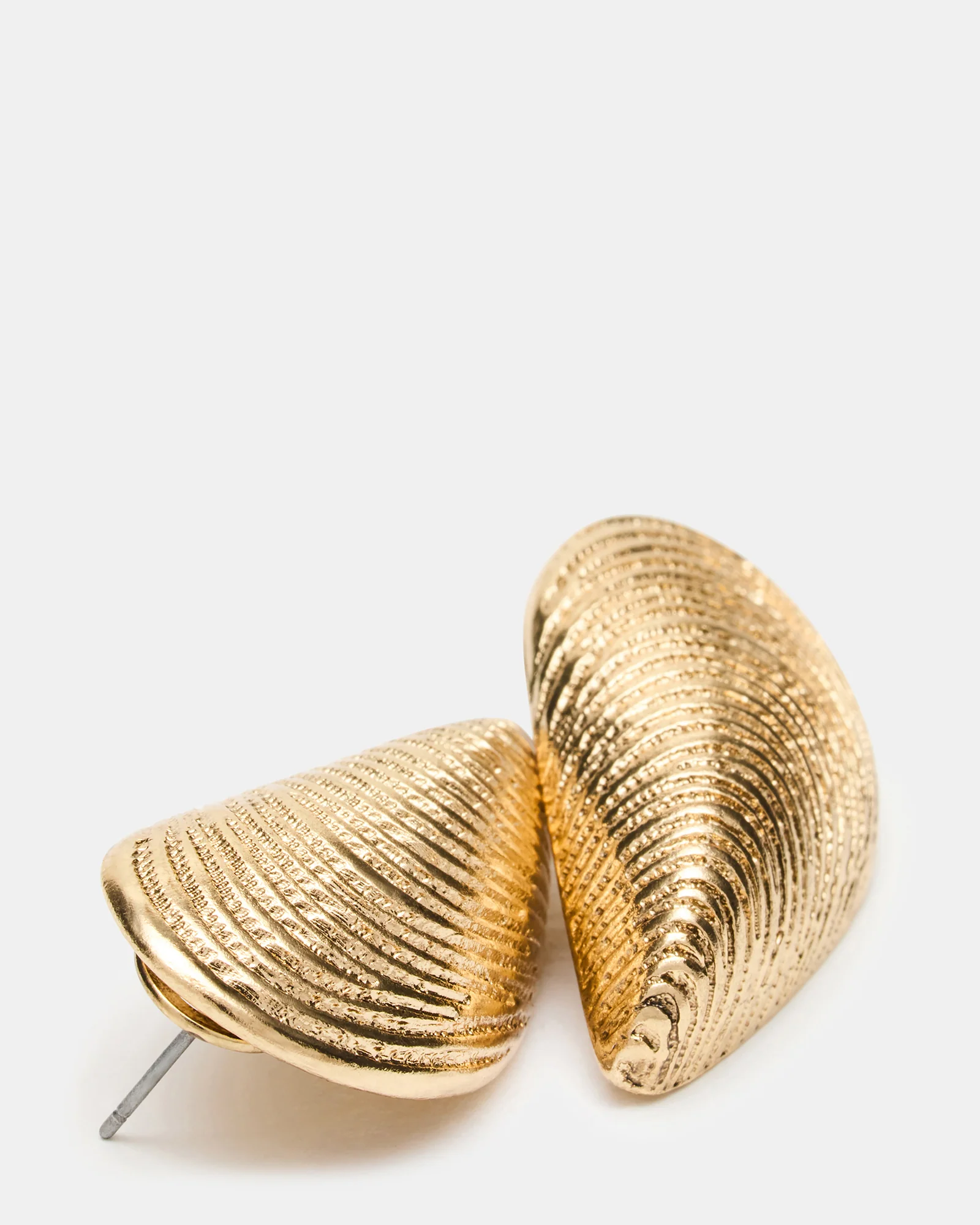 OYSTER SHELL EARINGS GOLD - Image 3