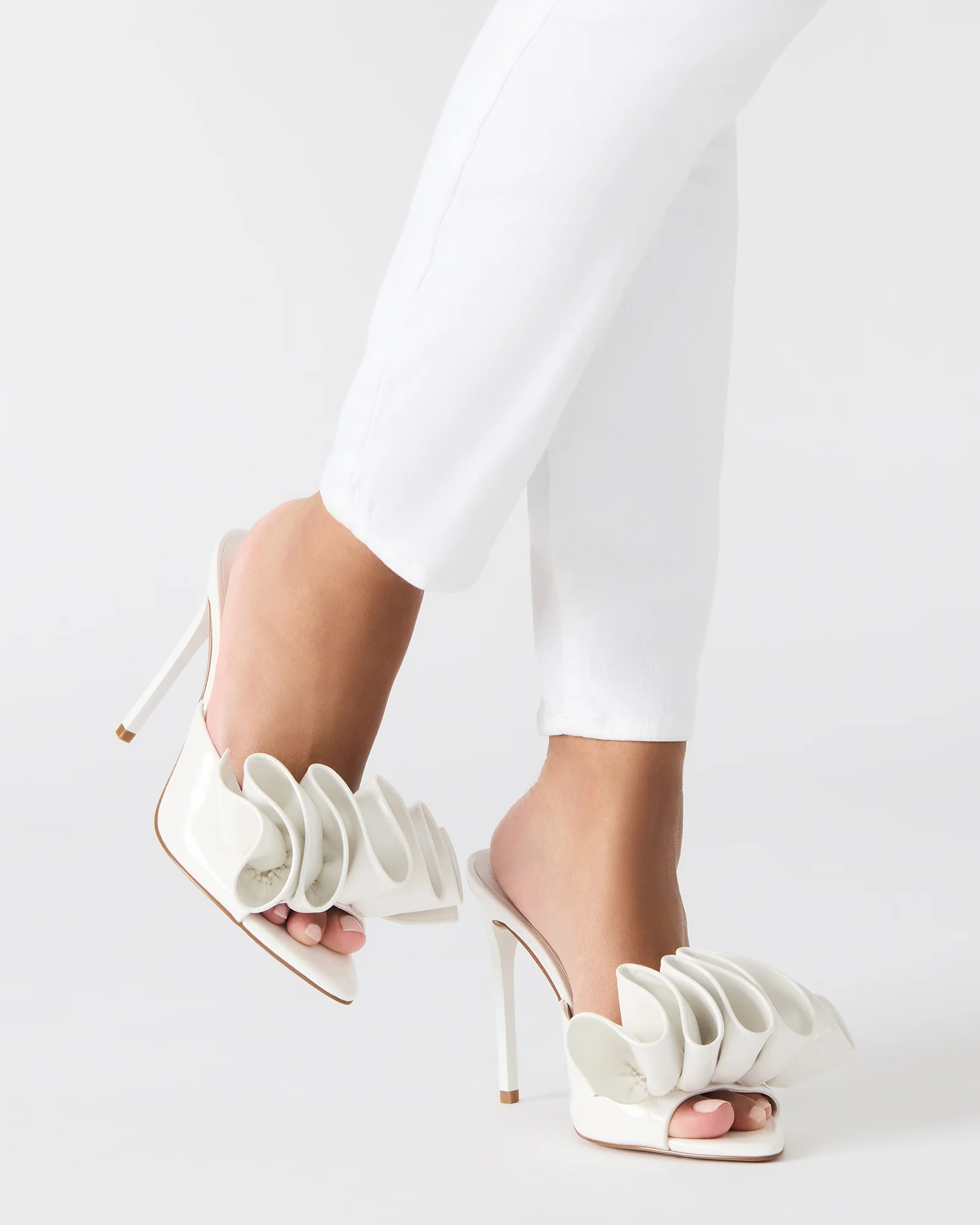 AFFINITY WHITE PATENT - Image 2