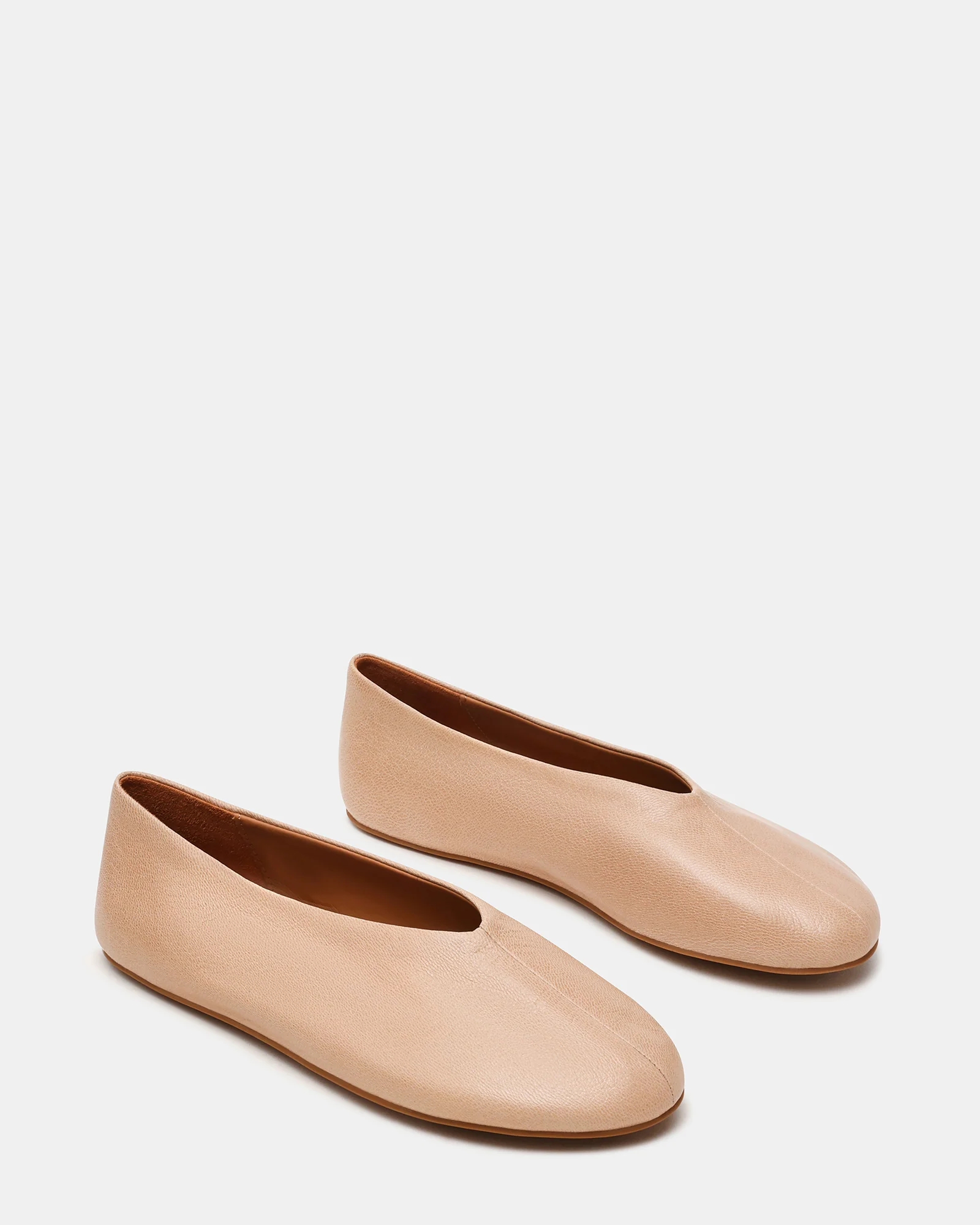 CYNTRA NATURAL LEATHER - Image 3