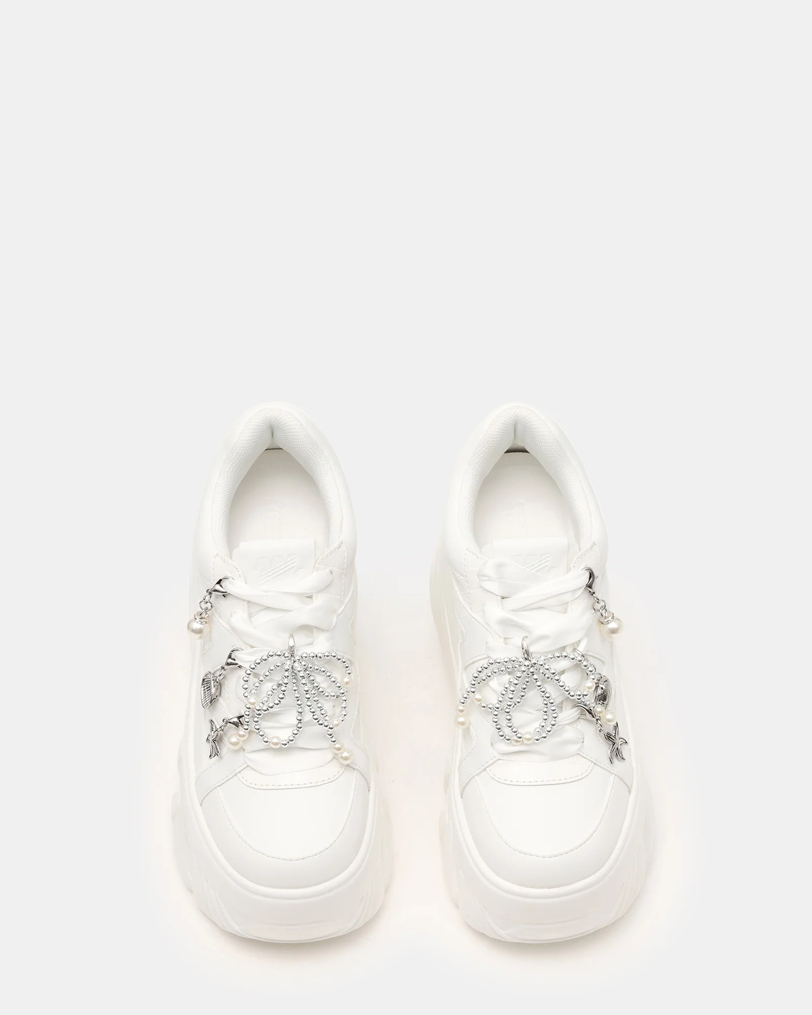 FIFI WHITE - Image 5