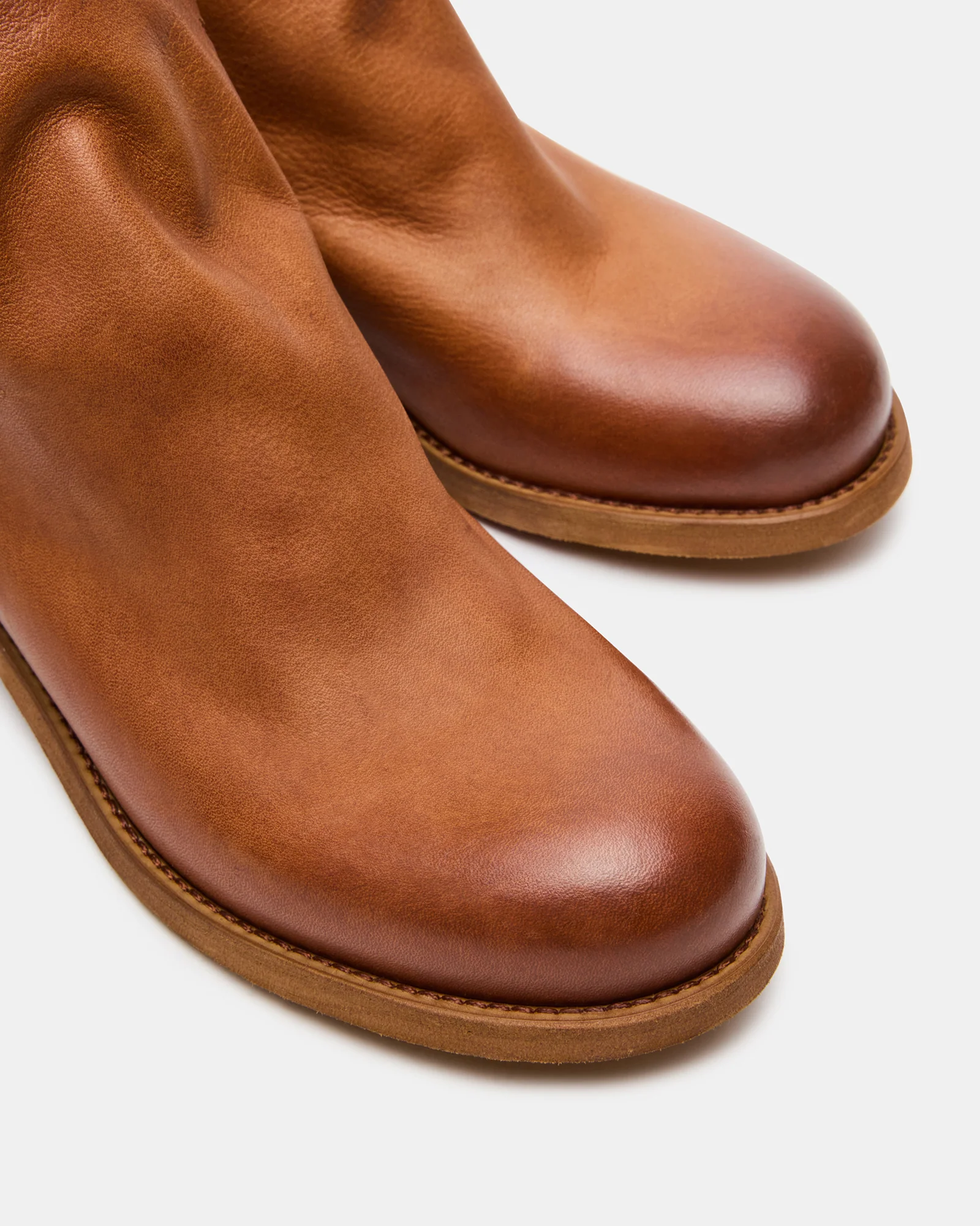 HUGHIE TAN LEATHER - Image 3