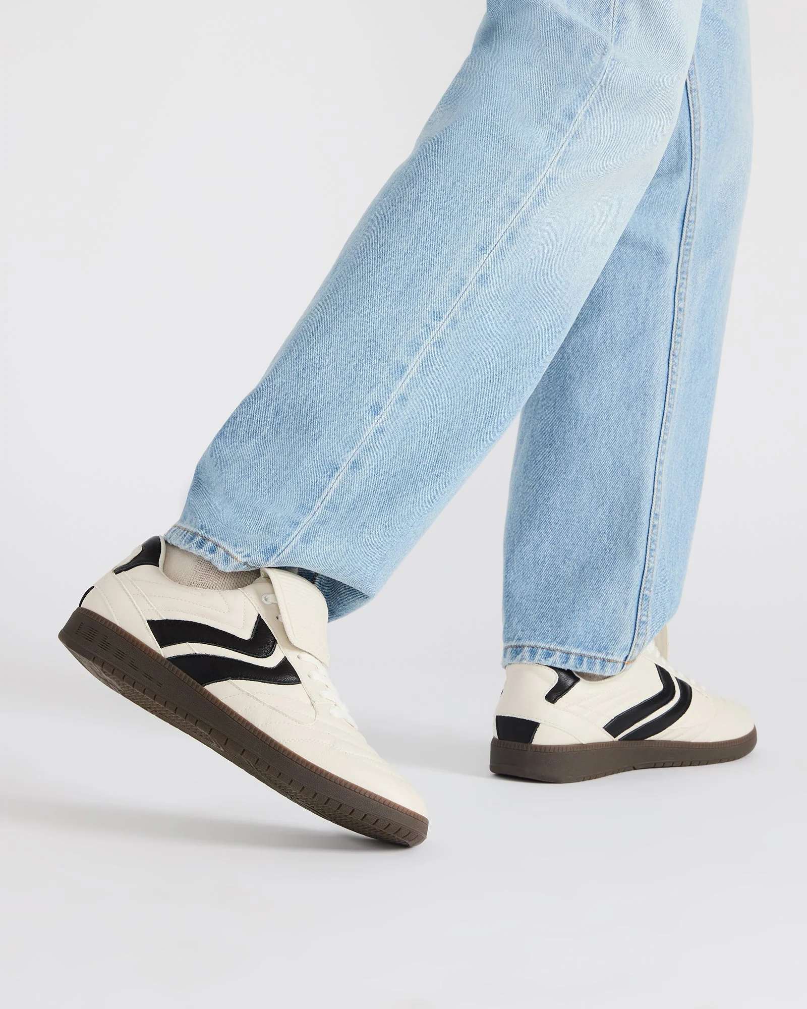 JANOS WHITE LEATHER - Image 2
