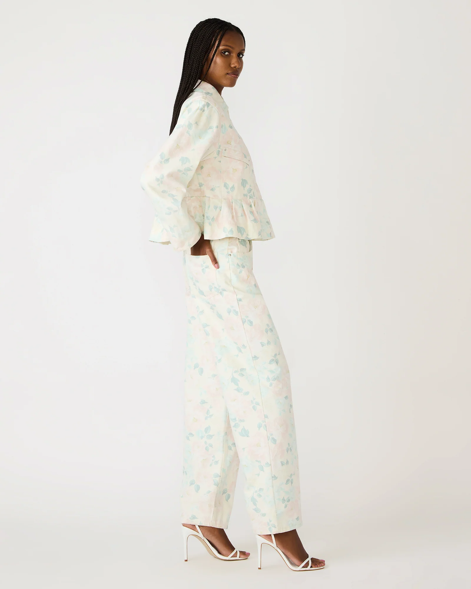SLOAN FLORAL JACKET PEACH BEIGE - Image 3