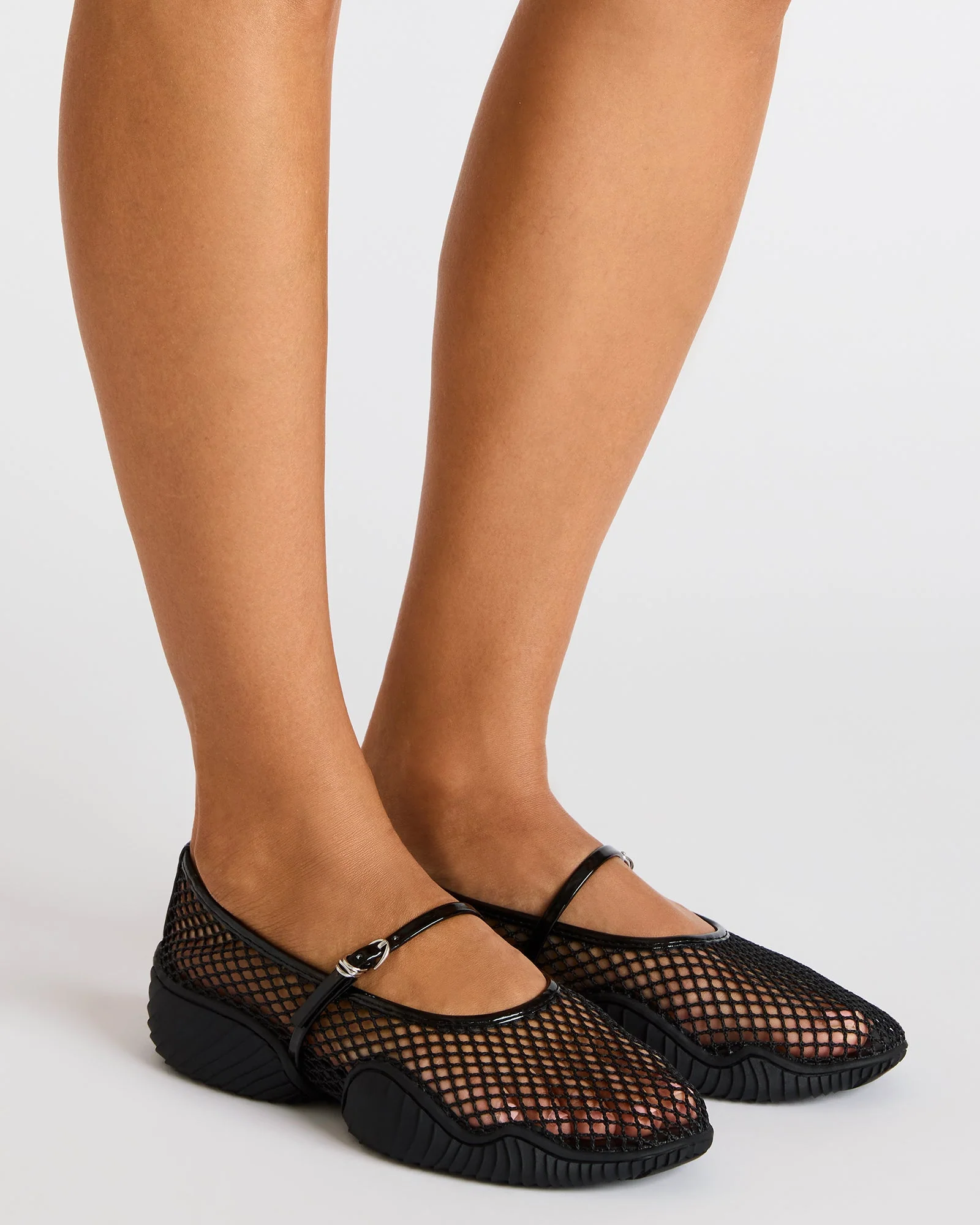 VICKEE BLACK MESH - Image 2