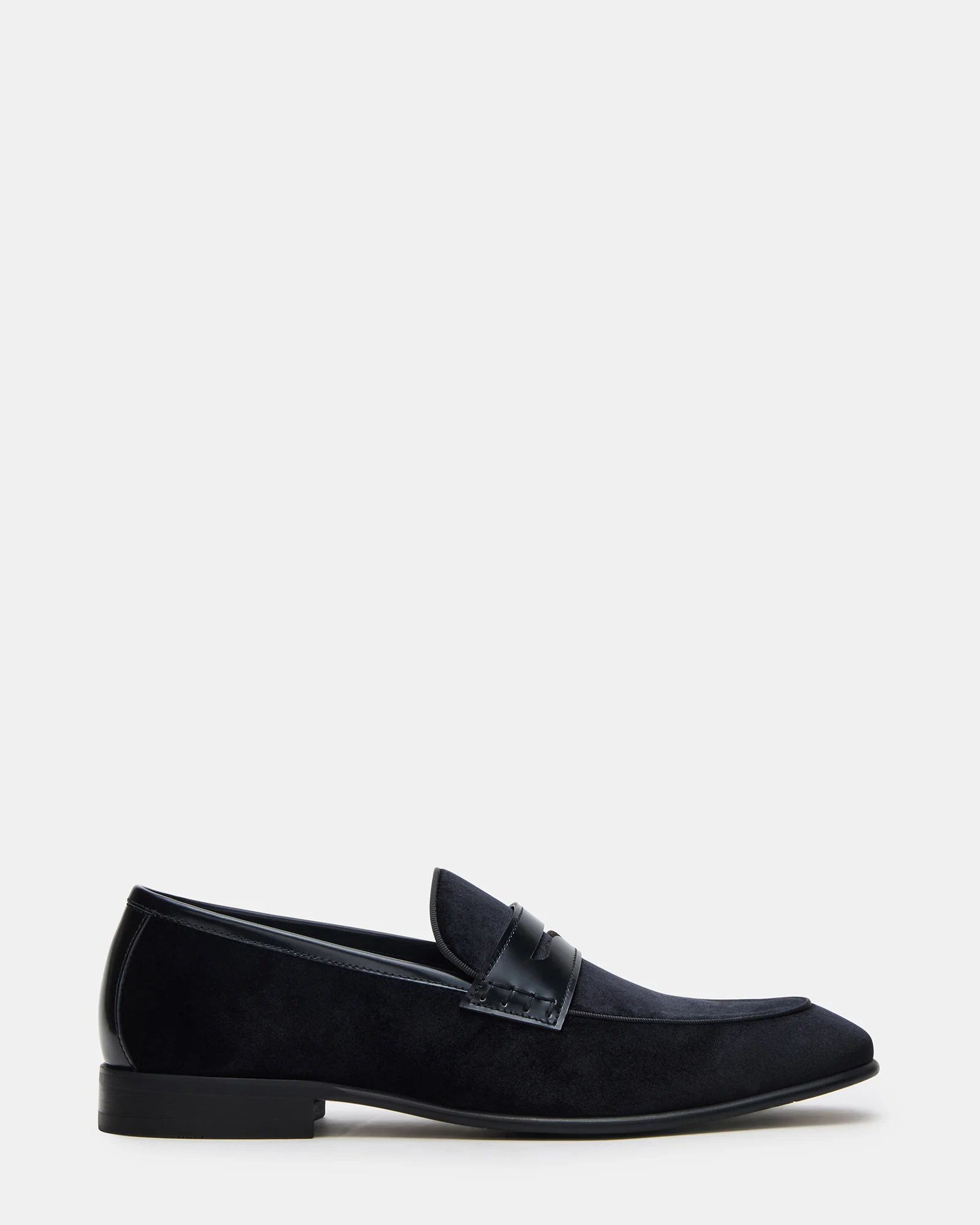 YARDLY BLACK VELVET